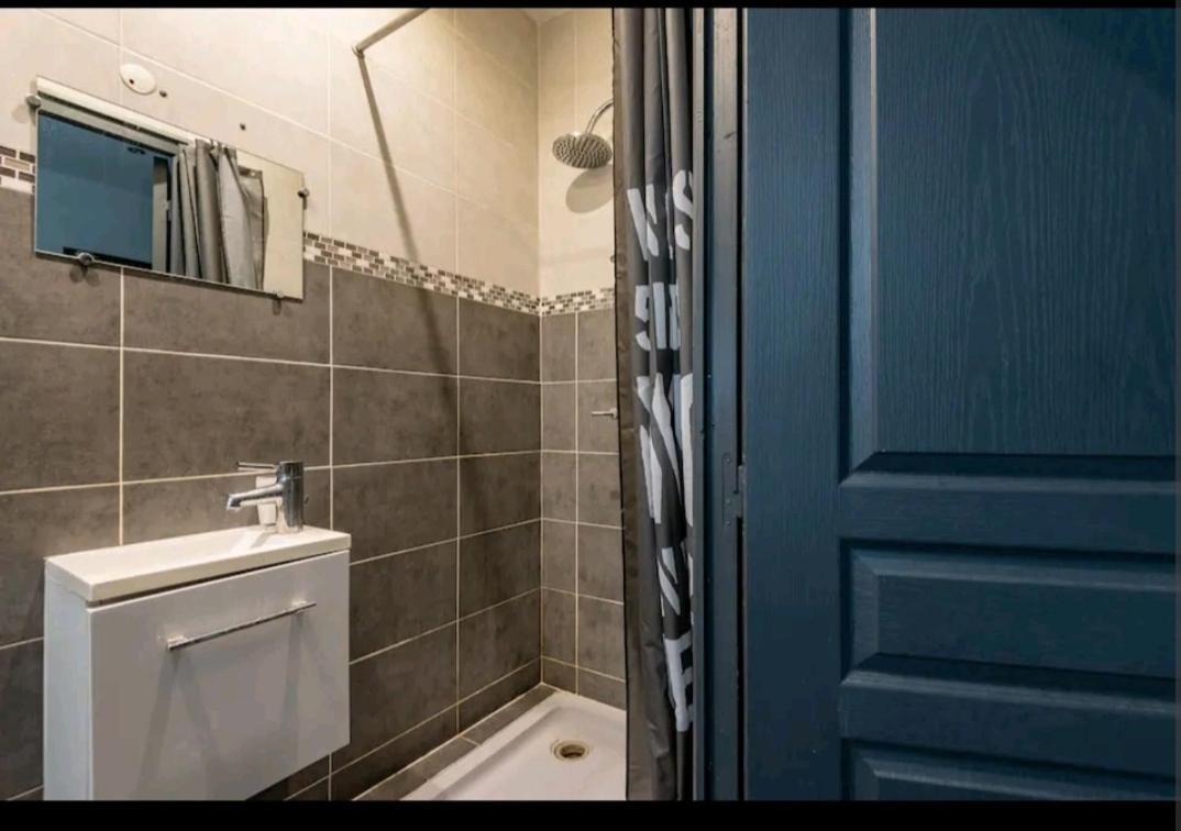 Appartement Studio Montélimar cosy, calme, NETFLIX +WIFI Extérieur photo