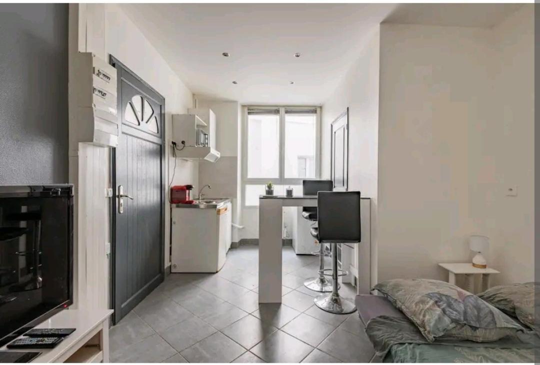 Appartement Studio Montélimar cosy, calme, NETFLIX +WIFI Extérieur photo